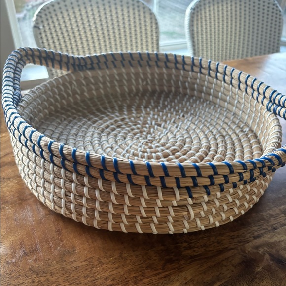 Seagrass Handle Basket - Picture 5 of 7